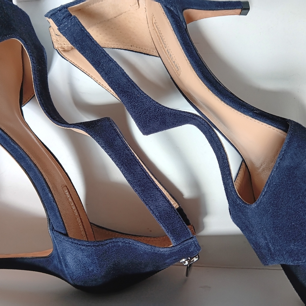 Ladies shoes